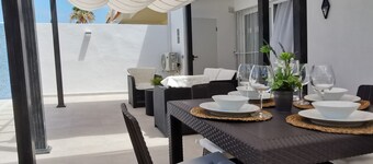Villa Orqu dea in Callao Salvaje