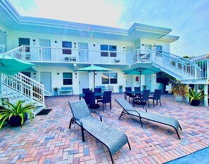 Apartment | 1 bedroom - Southwinds 8 for 2 Steps to Beach Boardwalk (Hollywood)