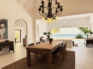 Villa | 3 bedrooms, Internet