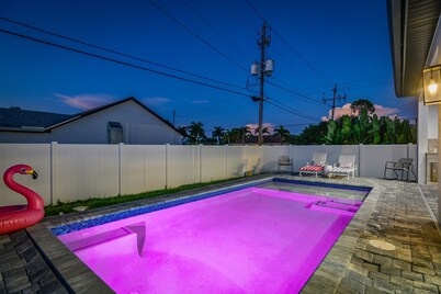 Seas - Naples - 795 108th Ave N