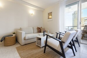 1 bedroom - Beachfront Apartment With Seaview Terrace (Fuengirola)