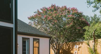 Misha: 6443 Redpine Road, Dallas