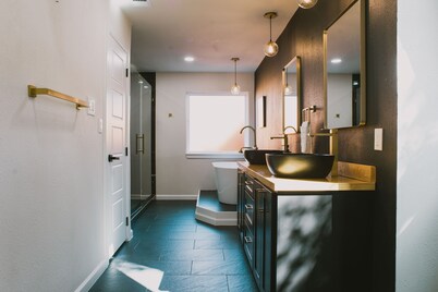 Misha: 6443 Redpine Road, Dallas