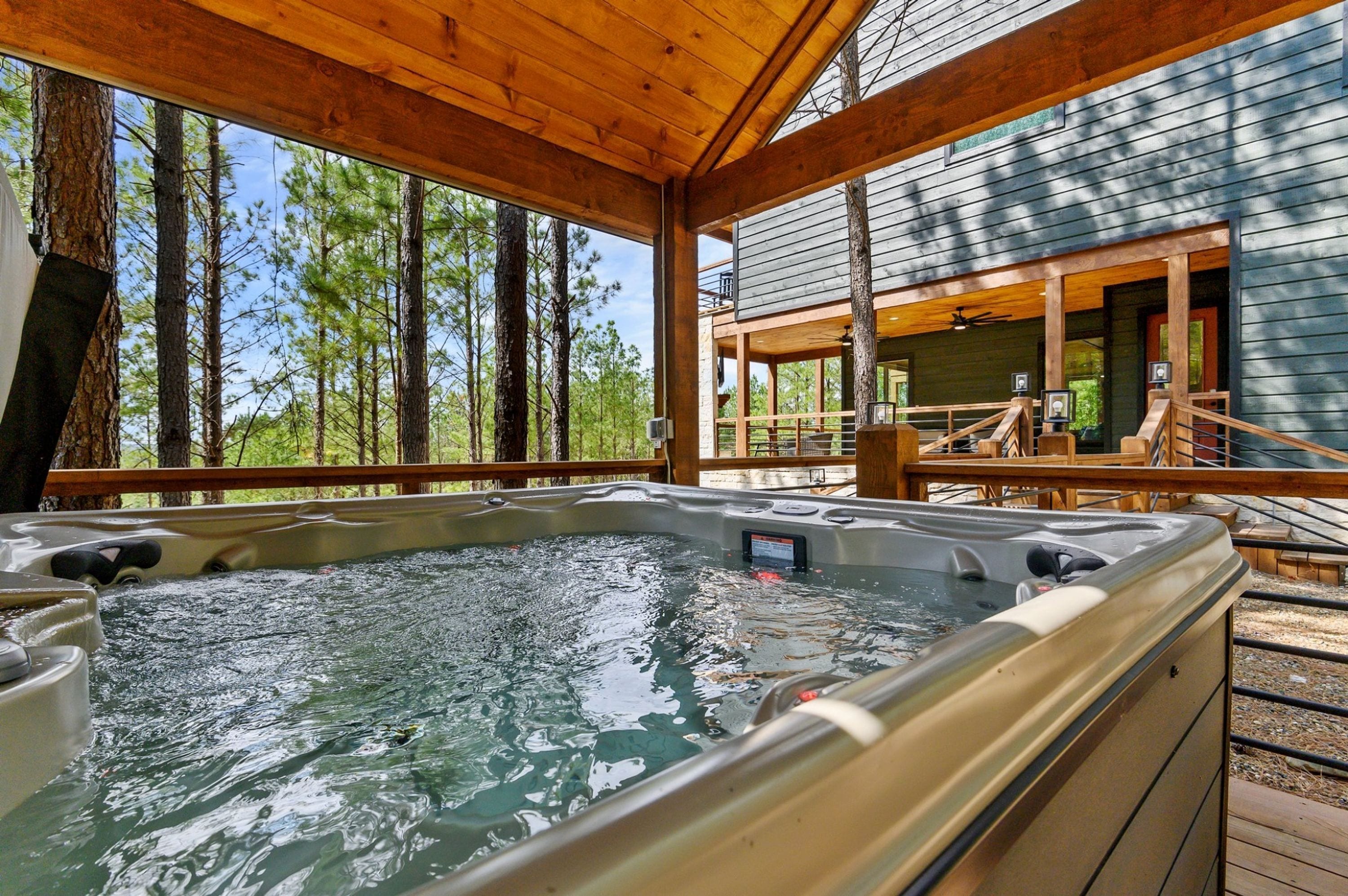 Outdoor spa tub
