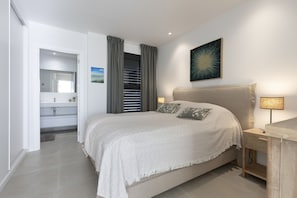 House | 2 bedrooms - Premium Garden Suite in Higueron (Fuengirola)