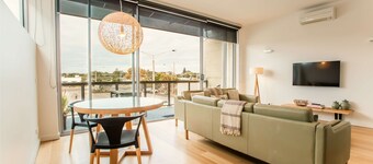 Aquabelle Six - the Perfect Rye Couples Retreat