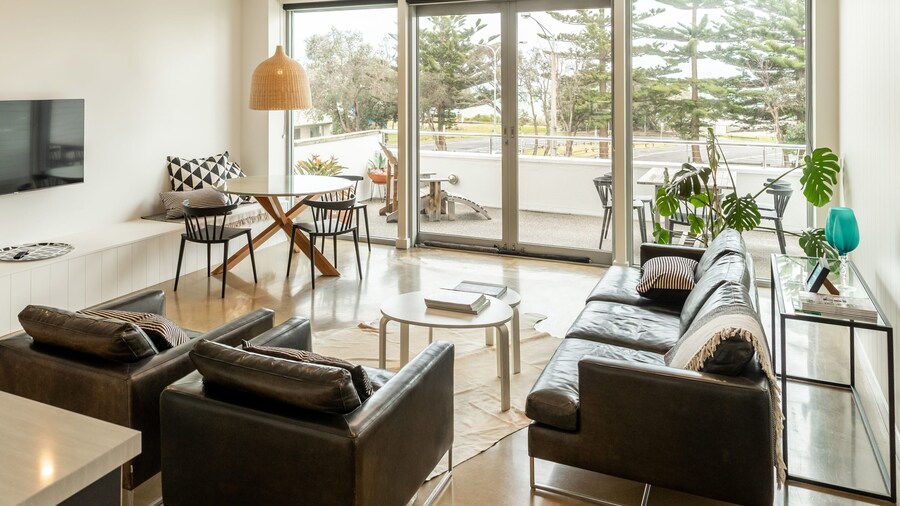 Aquabelle Three on Rye Beach