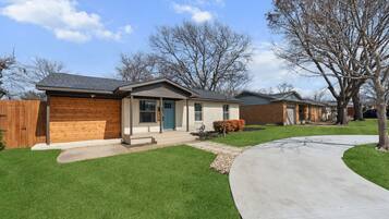 Rumah | 4 kamar tidur