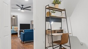2 bedrooms - Flint B (Waco)