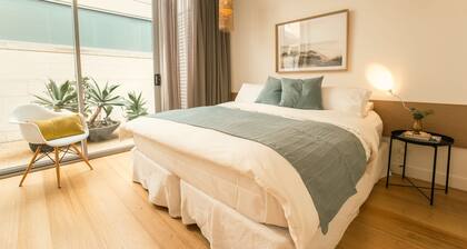 Aquabelle Five With Rye Pier Views