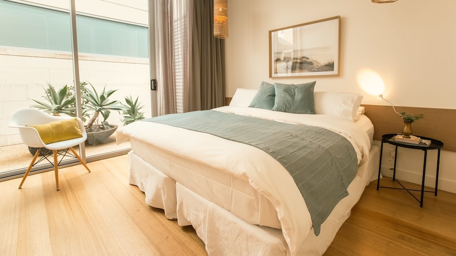 Aquabelle Five With Rye Pier Views