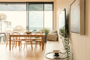 Apartment | 2 bedrooms - Aquabelle Five With Rye Pier Views (Melbourne)