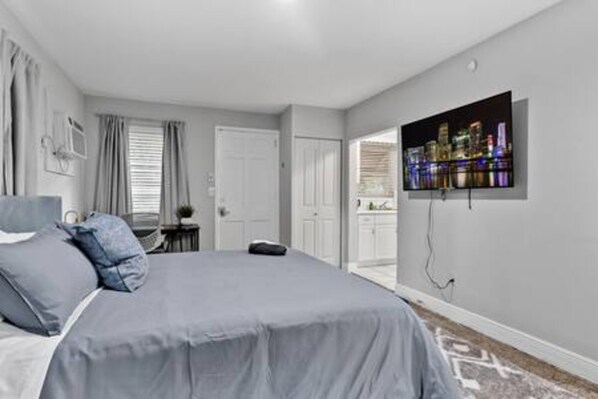 6 bedrooms