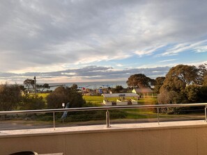 Apartment | 2 bedrooms - Aquabelle Four on Rye Beach (Melbourne)