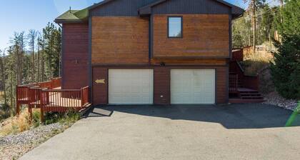 5 Bedroom Whole Home With Mountain Views