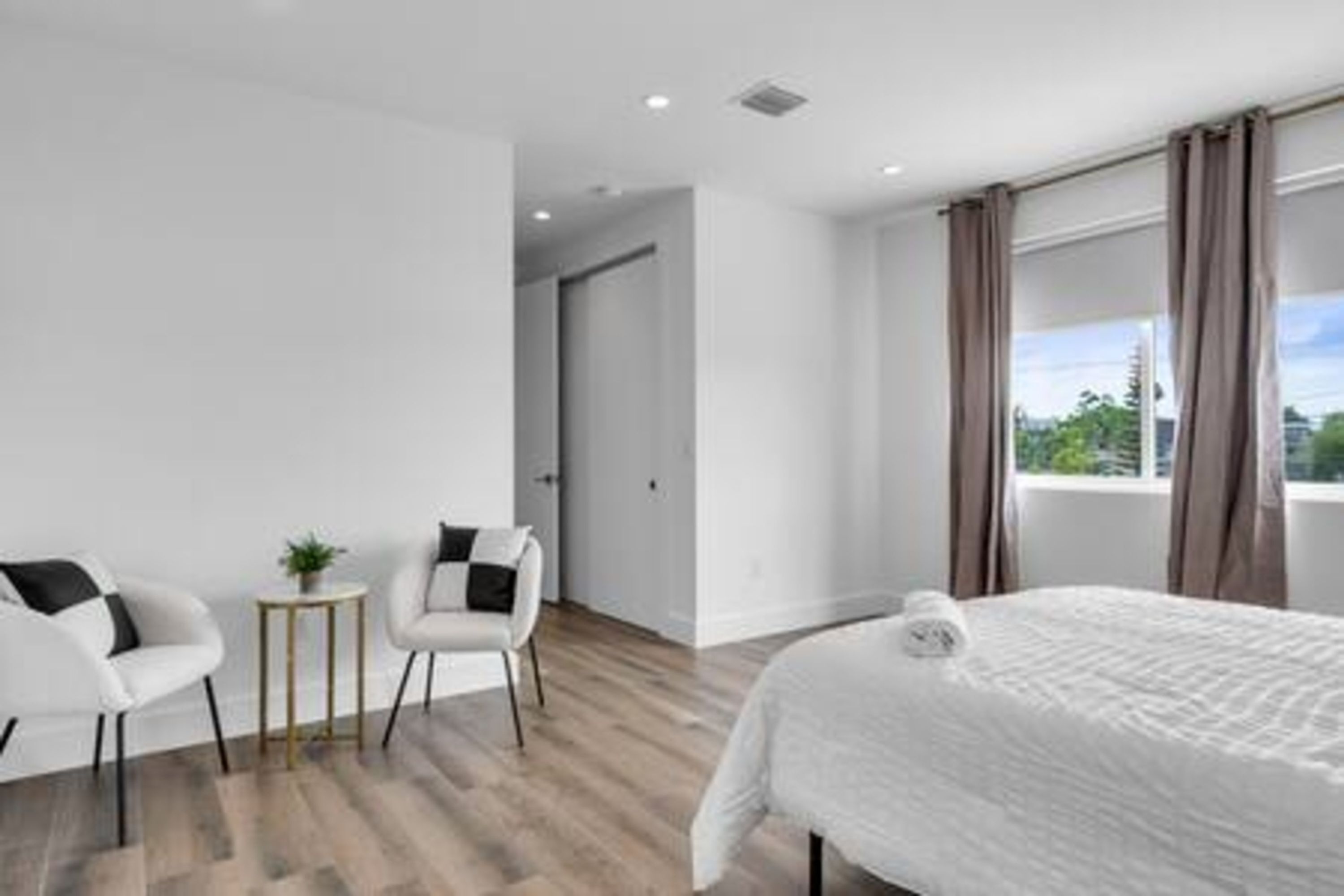 Apartment | 4 bedrooms