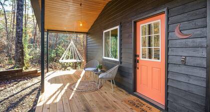 Moonrise Retreat With Spa Fire Pit 8 min to Town