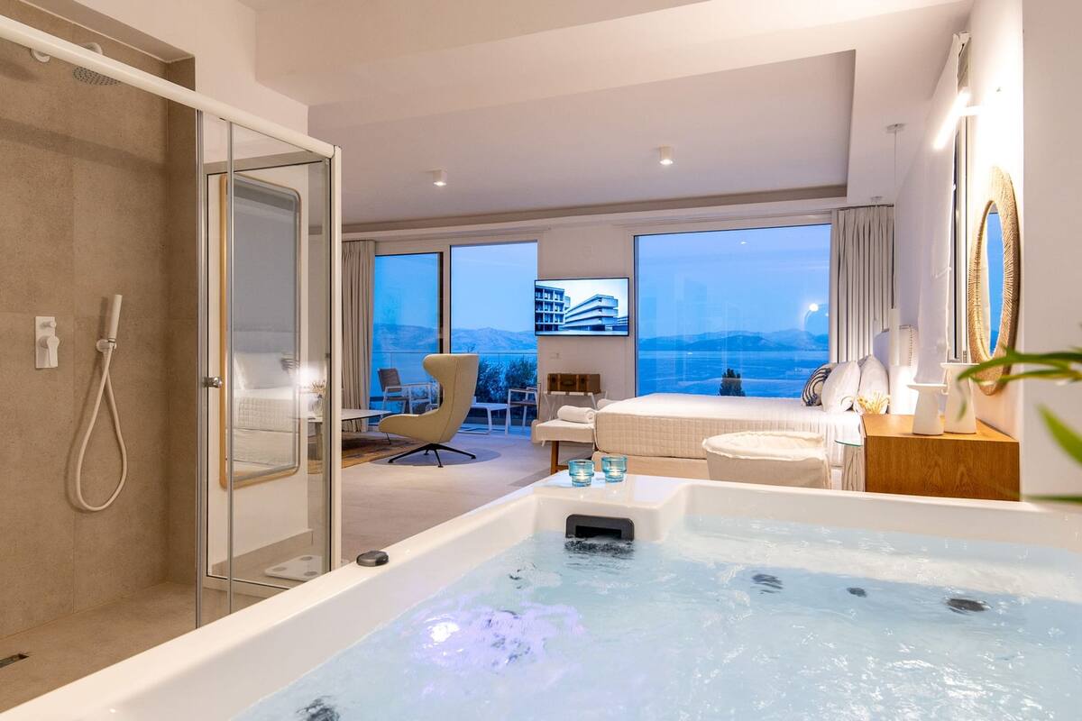 6 bedrooms