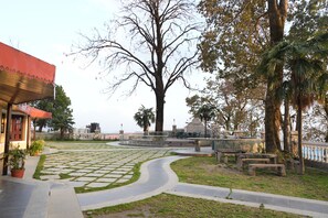 Front of property - Bliss & Co Manor Mussoorie (Mussoorie)