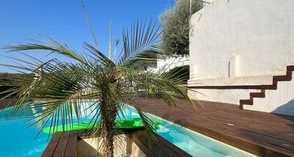 Villa Independiente con Piscina y Vistas