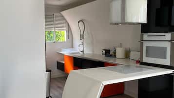 4 bedrooms