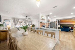 House | 4 bedrooms, Internet