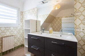 Shower, hair dryer