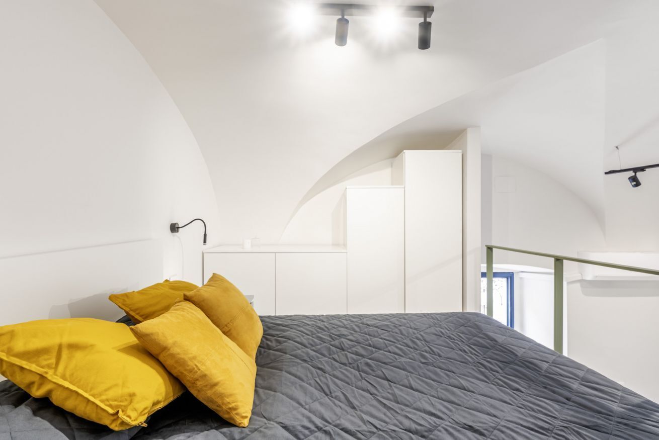 2 chambres, fer et planche à repasser