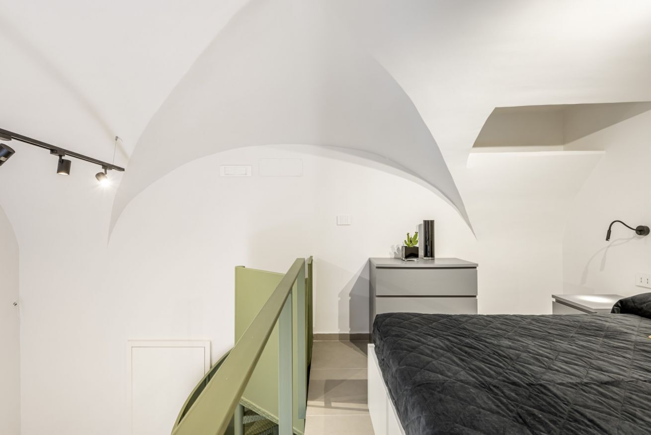 2 bedrooms, iron/ironing board