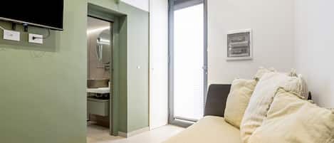 2 bedrooms, iron/ironing board