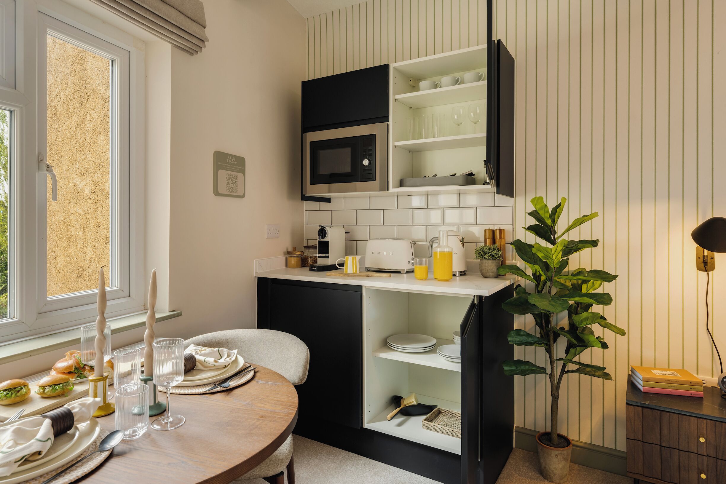 Fridge, microwave, coffee/tea maker, toaster