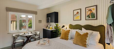 Fer et planche à repasser, Wi-Fi gratuit, draps fournis