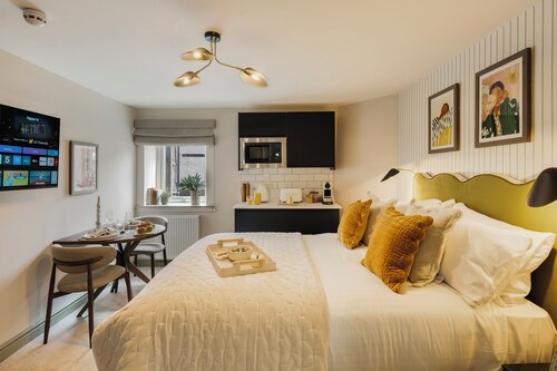 Your Apartment | Hotwells | No.3