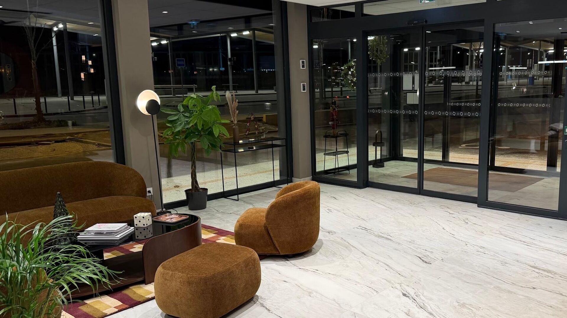 Lobby sitting area