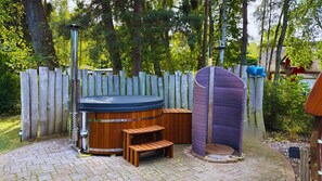 Baignoire à remous extérieure
