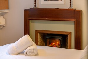 2 chambres, fer et planche à repasser, accès au Wi-Fi (inclus)
