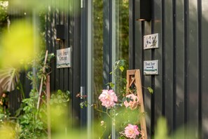 Exterior detail - Lade Braes Cottage (No 42) (St Andrews)