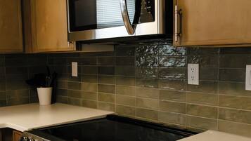 Micro-ondas, fogão, cooktop, lava-louças