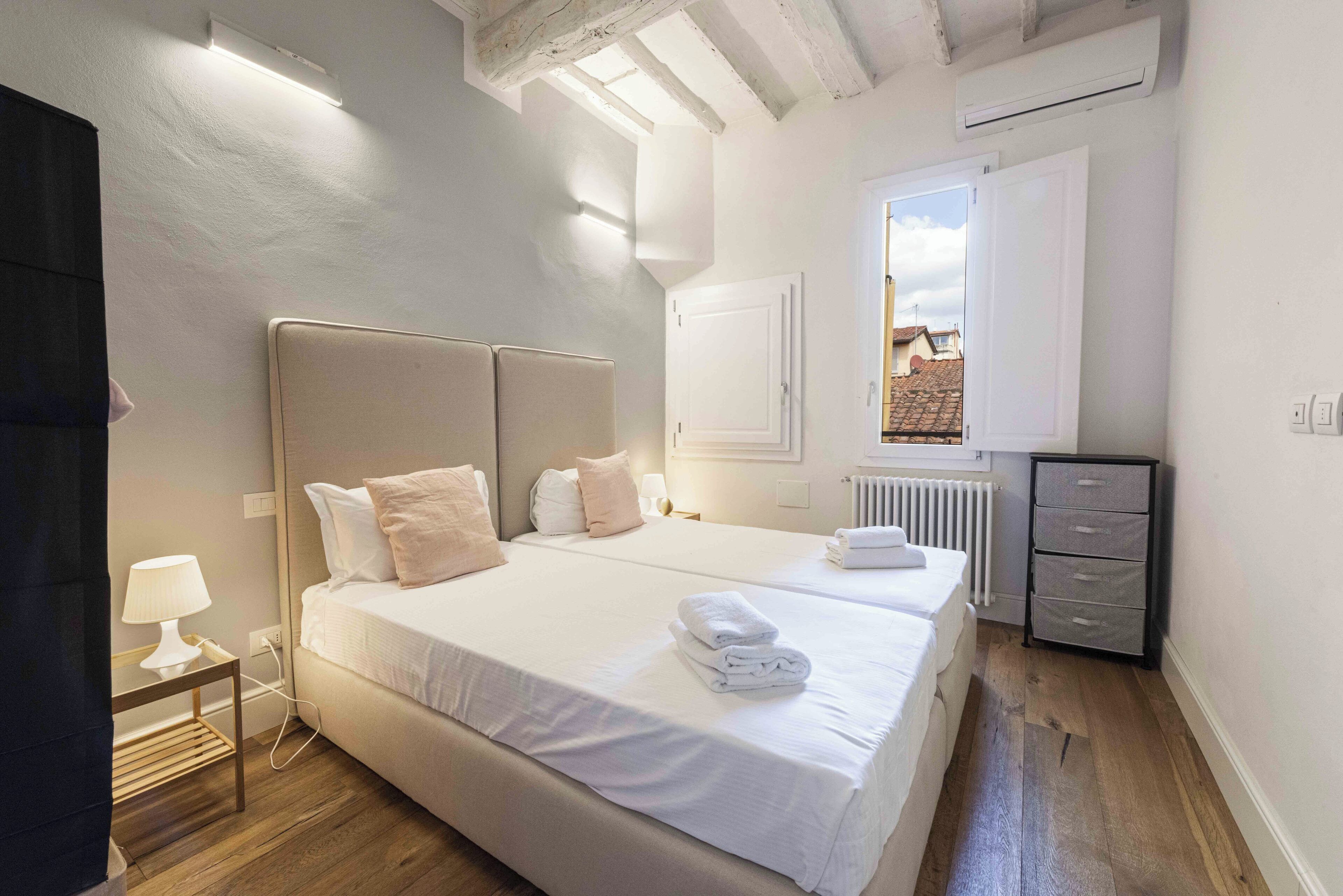 Căn hộ tiện nghi đơn giản | Bàn ủi/dụng cụ ủi quần áo 