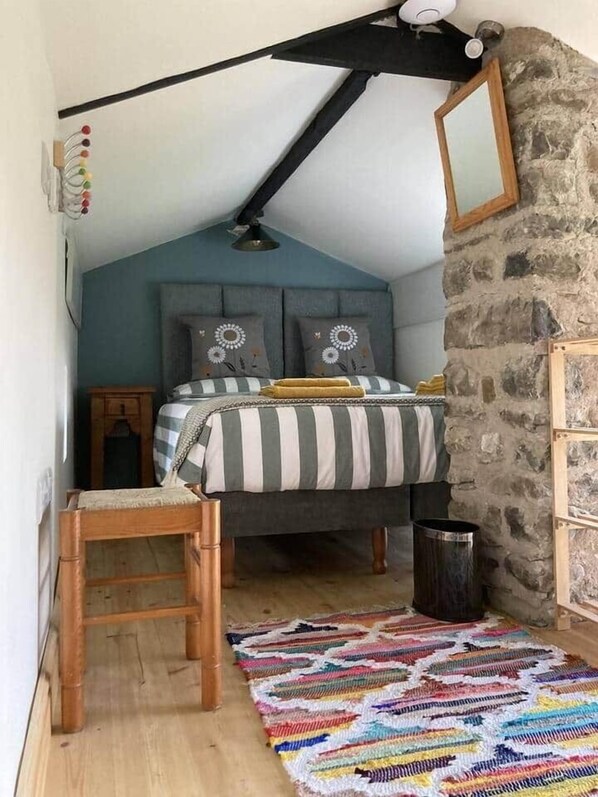 1 habitación, wifi y ropa de cama