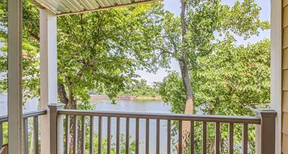 Riverfront Condo | Walk to Broadway