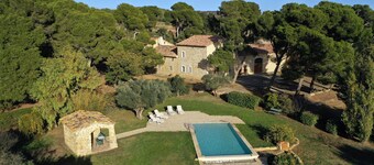 Wine Estate House 10 Minutes from Narbonne with Private Pool