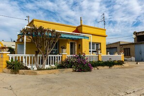 2 عدّة غرف نوم