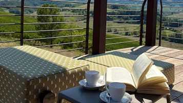 Lavander Panoramic Suite