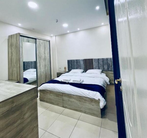 1 bedroom, WiFi, bed sheets