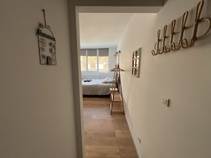 Iron/ironing board, free WiFi, bed sheets - Le Naturel, studio 2p (Lens)