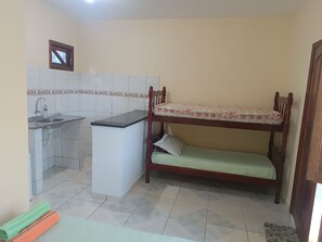 2 bedrooms, iron/ironing board, Internet, bed sheets