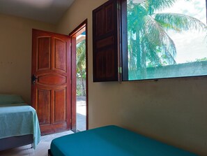 2 dormitorios, tabla de planchar con plancha, Internet y ropa de cama