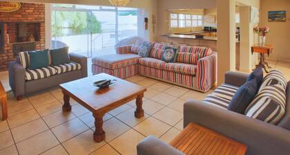 Tasties' Langebaan 8 Sleeper