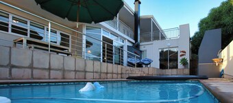 Tasties' Langebaan 8 Sleeper